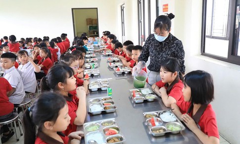 H&#224; Nội chuẩn h&#243;a quy tr&#236;nh kiểm duyệt bếp ăn học đường theo hướng một chiều như thế n&#224;o?