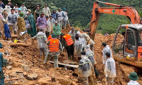 Tìm thấy nạn nhân đầu tiên trong vụ sạt lở đất kinh hoàng ở Lũng Cú
