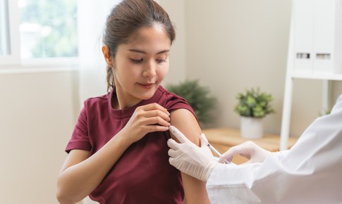 Mùa mưa kéo dài 2025: Nguy cơ dịch cúm tăng cao