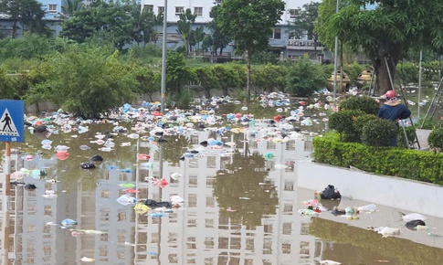 B&#227;o số 12 di chuyển chậm lại do tương t&#225;c với kh&#244;ng kh&#237; lạnh