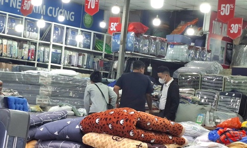 Thị trường chăn ga gối đệm bắt đầu &#39;n&#243;ng&#39; l&#234;n khi gi&#243; lạnh tr&#224;n về