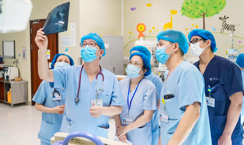 L&#227;nh đạo ng&#224;nh Nhi khoa trở th&#224;nh ứng vi&#234;n Gi&#225;o sư năm 2025