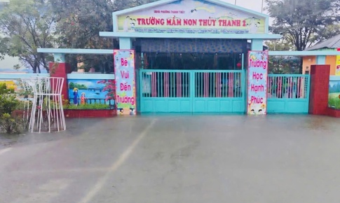 Huế mưa trắng trời, học sinh toàn thành phố nghỉ ngày 27/10