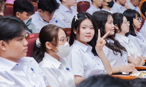 Đề xuất lập Quỹ Học bổng Quốc gia để ngăn chặn &#39;chảy m&#225;u chất x&#225;m&#39;