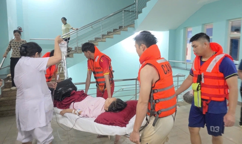 Bộ Y tế yêu cầu cơ sở y tế khu vực miền Trung trực 24/24, sẵn sàng cấp cứu cho nạn nhân do mưa lũ gây ra