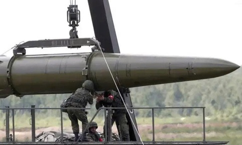 Iskander-M của Nga như &#39;hổ mọc th&#234;m c&#225;nh&#39; với loạt t&#234;n lửa mới