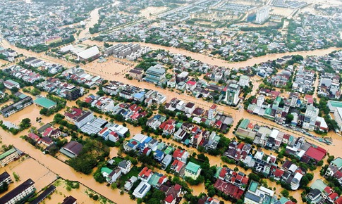 Hỗ trợ khẩn cấp 350 tỷ đồng cho TP Huế, Quảng Trị, Quảng Ngãi khắc phục thiệt hại mưa lũ