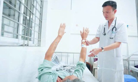 Can thiệp nội mạch kịp thời, cứu sống bệnh nh&#226;n đột quỵ nguy kịch