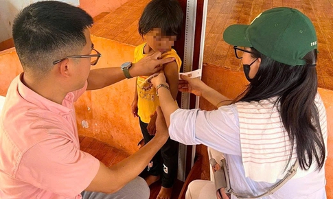 Bữa cơm thiếu chất dinh dưỡng: Thực trạng đ&#225;ng b&#225;o động từ bữa ăn của trẻ em v&#249;ng n&#250;i