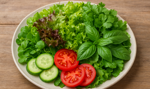 Rau sống cung cấp nguồn dinh dưỡng qu&#253;, nhưng c&#243; thể trở th&#224;nh hiểm họa tiềm ẩn cho sức khỏe