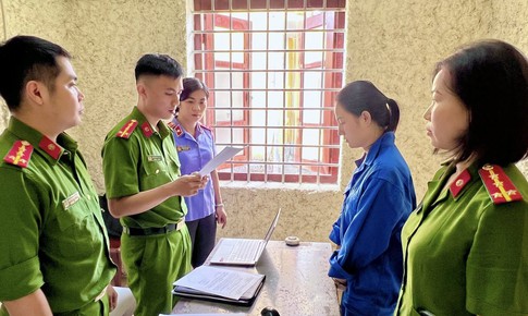 C&#244;ng an Điện Bi&#234;n khởi tố Facebooker &quot;Thủy Tẹt B&#233; Nhỏ&quot; về tội &#39;Lạm dụng t&#237;n nhiệm chiếm đoạt t&#224;i sản&#39; 