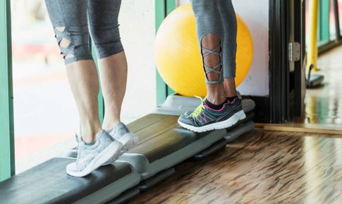 5 b&#237; quyết để x&#226;y dựng cơ bắp ch&#226;n khoẻ mạnh