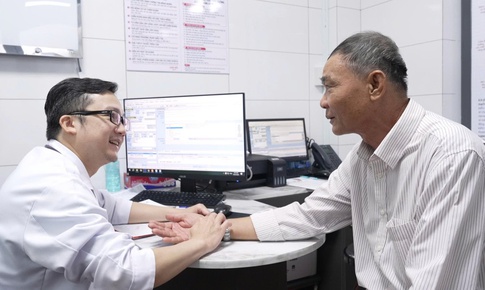 Lão nông ngã giữa đồng, suýt chết vì nhồi máu cơ tim