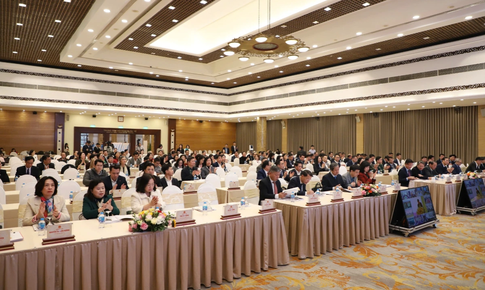 Ph&#225;p l&#253; của M&amp;A trong ng&#224;nh y tế Việt Nam tại sự kiện HIMA 2025