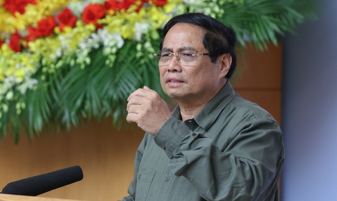 Thủ tướng: X&#226;y dựng lại 1.900 nh&#224; bị sập, sửa chữa 67.000 nh&#224; tốc m&#225;i do thi&#234;n tai trước Tết