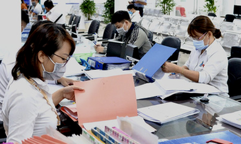 Chế độ của c&#244;ng chức l&#224;m th&#234;m đợt Tết B&#237;nh Ngọ