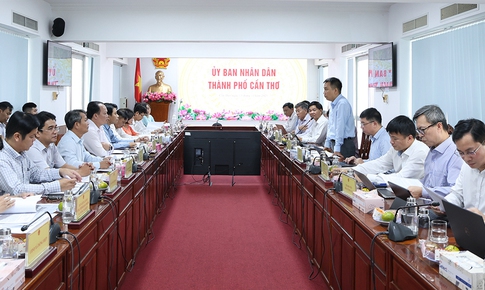 Cần thơ v&#224; EVNNPT thống nhất phối hợp di dời đường d&#226;y truyền tải điện giao ch&#233;o với đường cao tốc