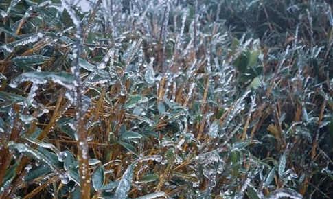 V&#249;ng n&#250;i ph&#237;a Bắc xuất hiện băng gi&#225;