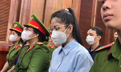 Hằng &#39;du mục&#39; kh&#243;c trước t&#242;a v&#236; l&#224;m ảnh hưởng tới con