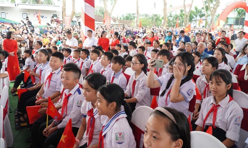 Những ng&#244;i trường nội tr&#250; ươm mầm ước mơ đổi thay gi&#225;o dục v&#249;ng bi&#234;n