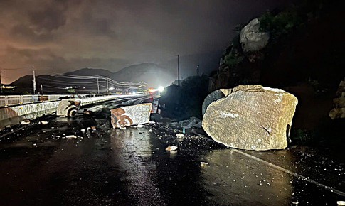 T&#236;nh h&#236;nh sạt lở khu vực miền Trung, T&#226;y Nguy&#234;n hiện ra sao?