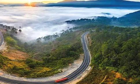 L&#226;m Đồng hạn chế xe tải 3,5 tấn, xe kh&#225;ch từ 30 chỗ qua đ&#232;o T&#224; Nung