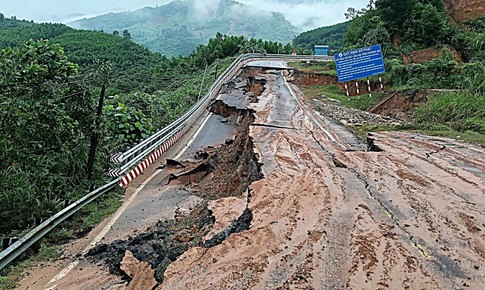 Những địa phương n&#224;o đang được y&#234;u cầu ứng ph&#243; khẩn trước mưa lũ đặc biệt lớn?
