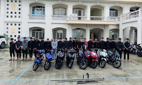 Hơn 20 thanh thiếu ni&#234;n mang hung kh&#237; n&#225;o loạn Đ&#224; Nẵng l&#250;c nửa đ&#234;m, 6 người bị tạm giam