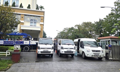 Huế cử đội xung k&#237;ch v&#224;o t&#226;m lũ hỗ trợ khắc phục lưới điện