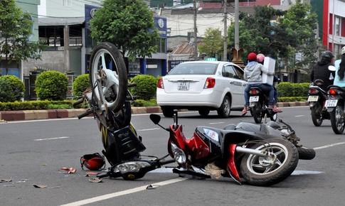 Quy định mới từ 15/12/2025: Tổ chức, c&#225; nh&#226;n cứu gi&#250;p nạn nh&#226;n bị tai nạn giao th&#244;ng được hỗ trợ tiền