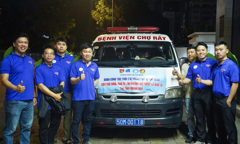 Bệnh viện Chợ Rẫy l&#234;n đường v&#224;o t&#226;m lũ, hỗ trợ đồng b&#224;o miền Trung