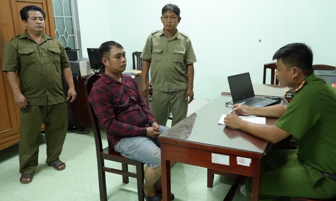 Sau khi đ&#226;m &#39;t&#236;nh địch&#39;, chở bạn g&#225;i chạy trốn xuy&#234;n tỉnh