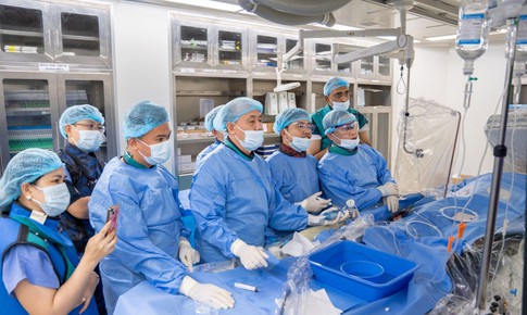 Bệnh viện Đa khoa Ki&#234;n Giang triển khai th&#224;nh c&#244;ng b&#243;ng ph&#225; v&#244;i cơ học LithiX HC tr&#234;n bệnh nh&#226;n 95 tuổi – ca đầu ti&#234;n tại Đồng bằng s&#244;ng Cửu Long