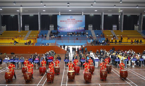 Hội Nh&#224; b&#225;o H&#224; Nội khai mạc &#39;Hội khỏe 2025&#39;: 25 đo&#224;n vận động vi&#234;n tranh t&#224;i 6 bộ m&#244;n s&#244;i động