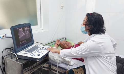 TPHCM đề xuất ch&#237;nh s&#225;ch đặc th&#249; tăng cường nh&#226;n lực cho Trạm y tế