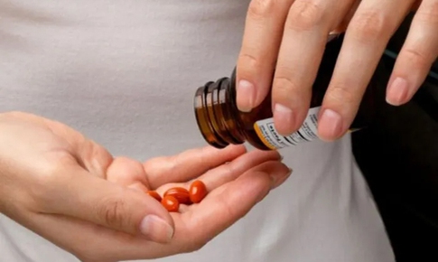 7 thực phẩm bổ sung c&#243; thể g&#226;y hại cho tim nếu d&#249;ng qu&#225; liều