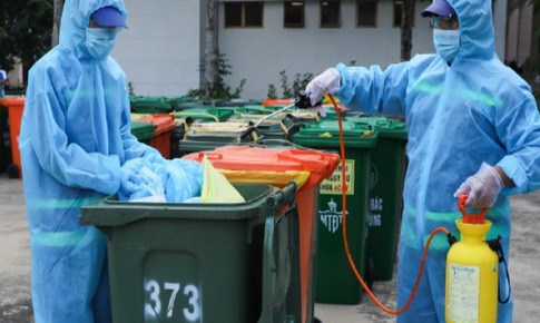 Đầu tư cho y tế cơ sở, đảm bảo c&#225;c trạm y tế x&#227; c&#243; hệ thống xử l&#253; nước thải v&#224; r&#225;c thải đạt chuẩn