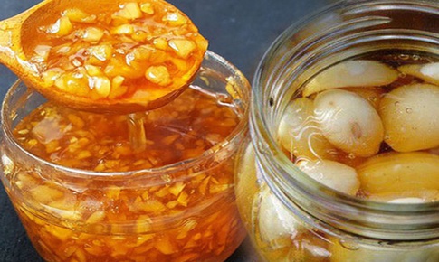 10 l&#253; do n&#234;n ăn tỏi ng&#226;m mật ong mỗi ng&#224;y v&#224;o m&#249;a đ&#244;ng