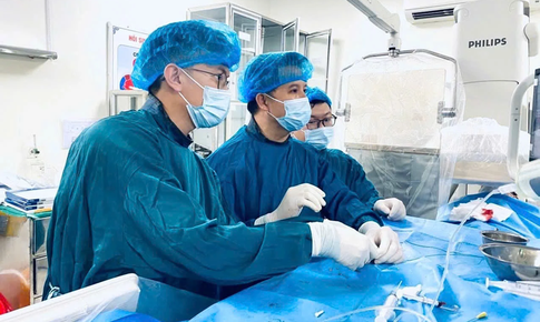 Cứu sống bệnh nh&#226;n nguy kịch v&#236; thường xuy&#234;n ho ra m&#225;u