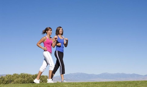 V&#236; sao n&#234;n đi bộ để tăng cường sức khỏe?