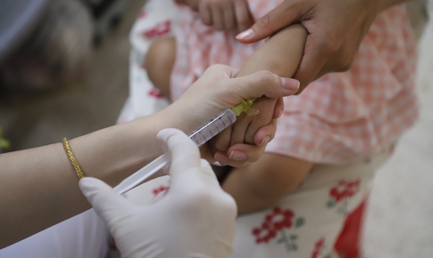 Việt Nam triển khai thử nghiệm l&#226;m s&#224;ng vaccine sốt xuất huyết mới