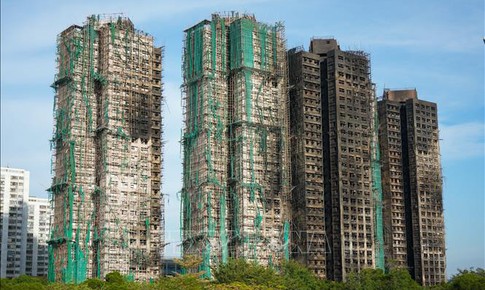 Vụ ch&#225;y chung cư ở Hong Kong: Bắt giữ th&#234;m đối tượng li&#234;n quan