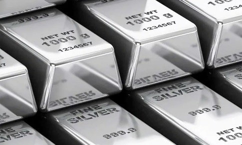 Gi&#225; bạc thế giới lập kỷ lục