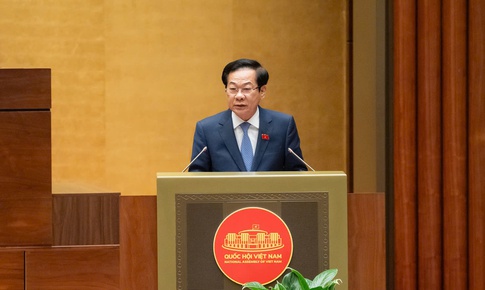 Luật Vi&#234;n chức (sửa đổi): Cấm vi&#234;n chức đ&#249;n đẩy nhiệm vụ, g&#226;y b&#232; ph&#225;i, mất đo&#224;n kết, tự &#253; nghỉ việc