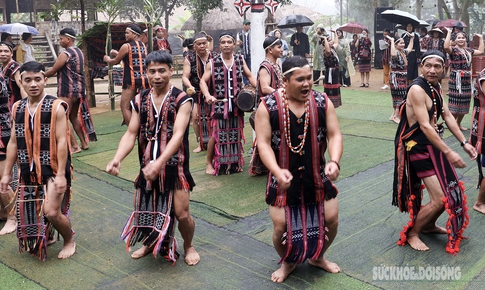 Sức mạnh nam nhi trong nghi lễ kết nghĩa của người Cơ Tu