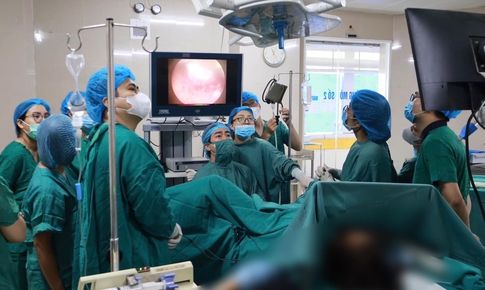 Tuyến tr&#234;n hỗ trợ, đ&#224;o tạo chuyển giao kỹ thuật, Bệnh viện Sản Nhi Ninh B&#236;nh ph&#225;t triển tốt chuy&#234;n m&#244;n