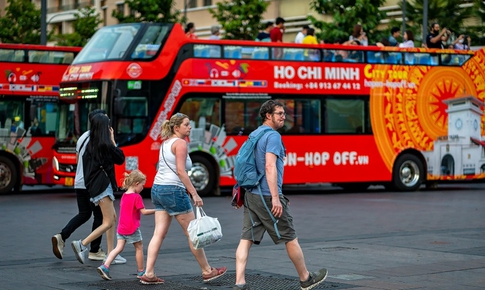 TPHCM: Thu ng&#226;n s&#225;ch nh&#224; nước về đ&#237;ch sớm, vượt gần 6% dự to&#225;n Trung ương giao