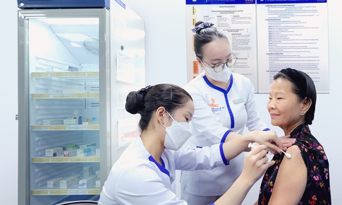 VNVC ra mắt vắc xin RSV thế hệ mới phòng viêm phổi cho người lớn khi ô nhiễm gia tăng