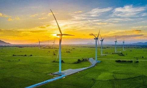 H&#224; Tĩnh khởi động si&#234;u dự &#225;n điện gi&#243; hơn 17.000 tỷ đồng: Cơ hội bứt ph&#225; cho thị trường năng lượng t&#225;i tạo miền Trung