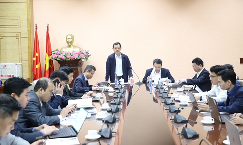 Quyết liệt nhằm &#39;l&#224;m sạch&#39; v&#224; chuẩn h&#243;a dữ liệu đầu v&#224;o để th&#250;c đẩy đơn giản h&#243;a thủ tục h&#224;nh ch&#237;nh, chuyển đổi số y tế